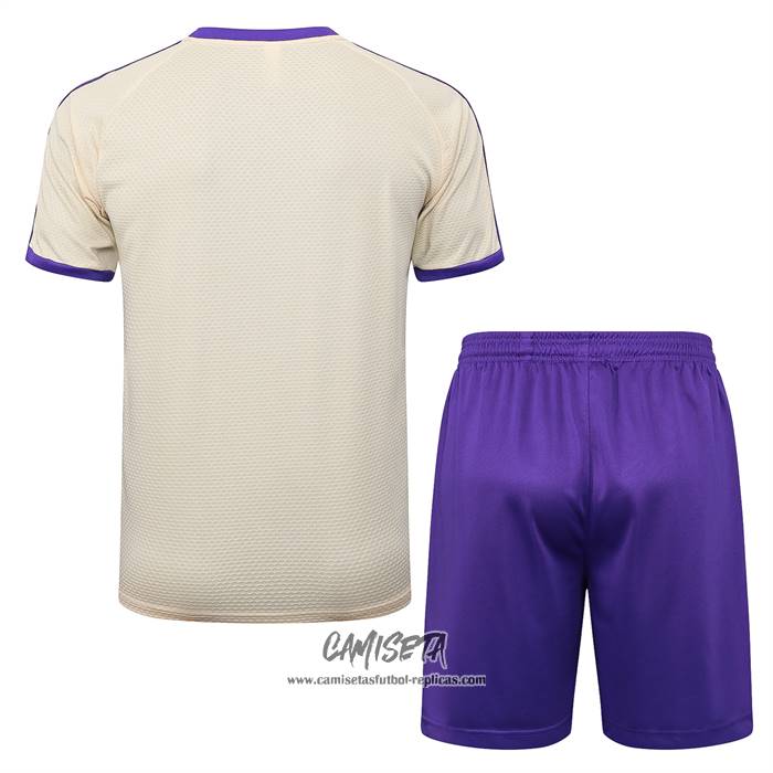 Chandal del Real Madrid 2025-2026 Manga Corta Amarillo - Pantalon Corto